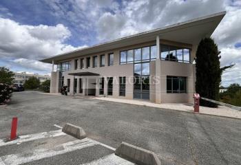 Location bureau Aix-en-Provence (13100) - 75 m²